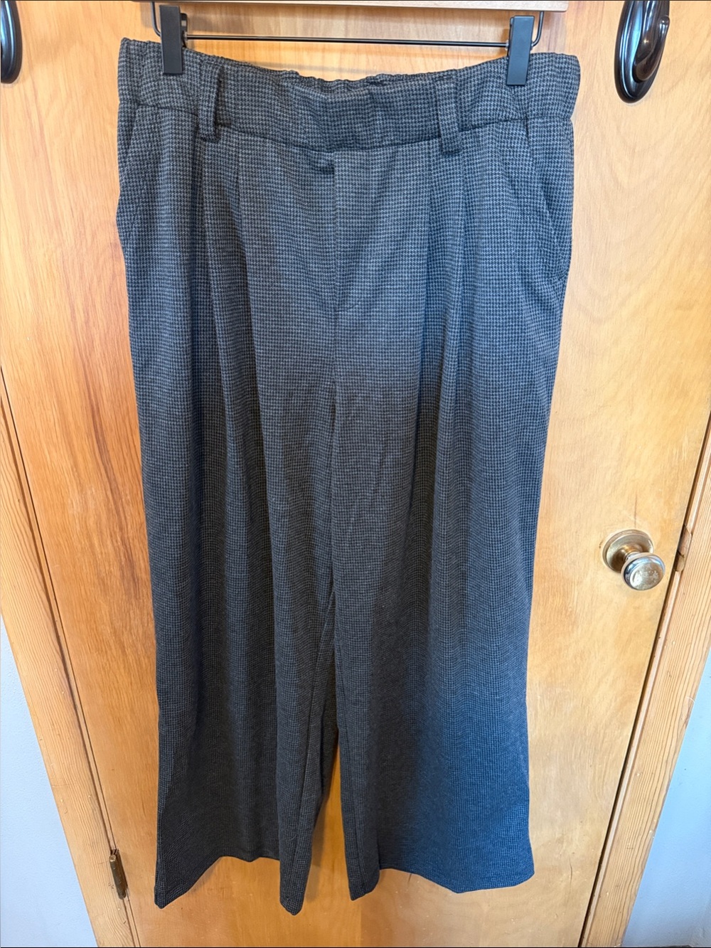 HALARA Women’s Dark Gray Pleated Dress Pants